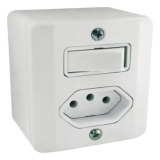 INTERRUPTOR 1 TECLAS SIMPLES + TOMADA 10A SISTEMA X - ILUMI