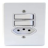 INTERRUPTOR 2 TECLAS SIMPLES + TOMADA 20A - RADIAL